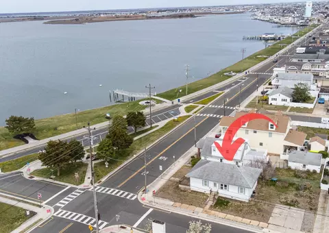 7911 New Jersey Ave, Wildwood Crest, NJ 08260