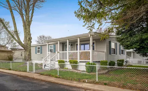 54 Priest Blvd, Rio Grande, NJ 08242