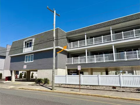 875 Plymouth Pl #33, Ocean City, NJ 08226