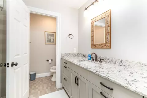 Bath - 178 37th St, Avalon, NJ 08202 photo 2 of 5
