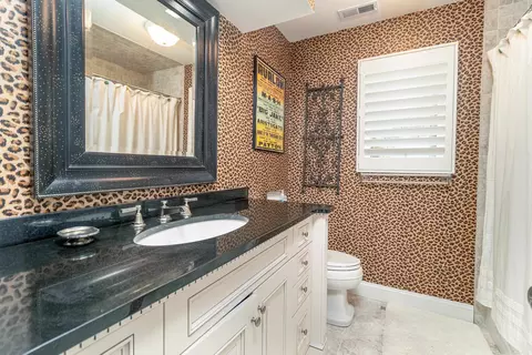 Bath - 178 37th St, Avalon, NJ 08202 photo 1 of 5