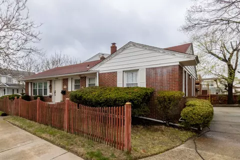 5406 Pacific Ave, Wildwood Crest, NJ 08260