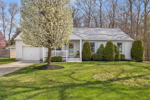 6 Merganser Ct, North Cape May, NJ 08204
