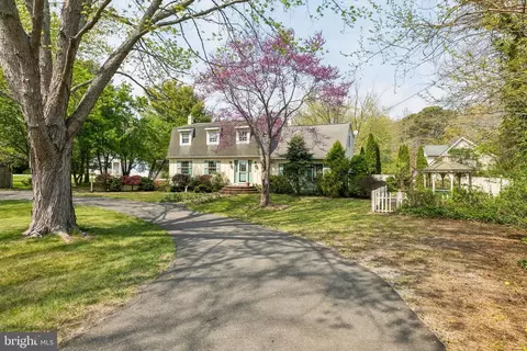 681 Town Bank Rd, North Cape May, NJ 08204