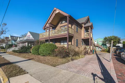 21 Gurney St, Cape May, NJ 08204