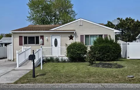 203 Shadeland Ave, Villas, NJ 08251