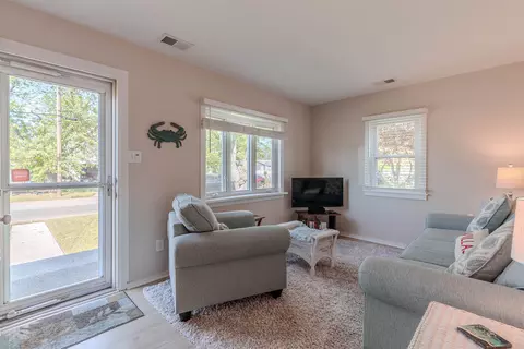 34 Holiday Rd, Villas, NJ 08251 photo 5