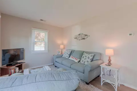 34 Holiday Rd, Villas, NJ 08251 photo 6