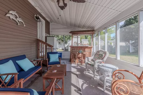 34 Holiday Rd, Villas, NJ 08251 photo 3