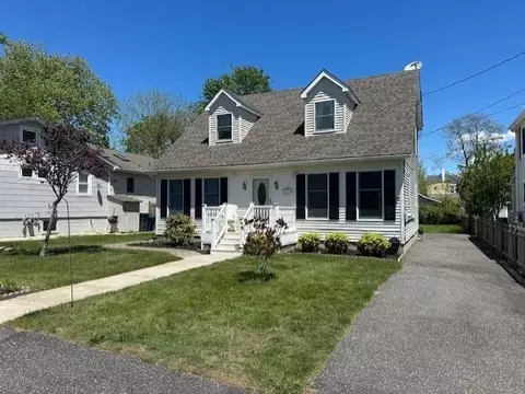 241 Fifth Ave, West Cape May, NJ 08204
