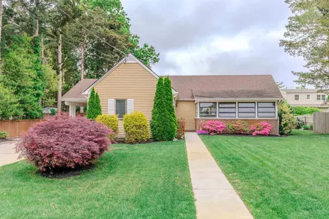 15 Seaview Ave, Marmora, NJ 08223