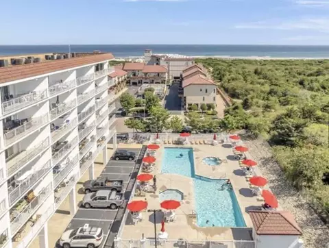 300 E Raleigh Ave #106, Wildwood Crest, NJ 08260