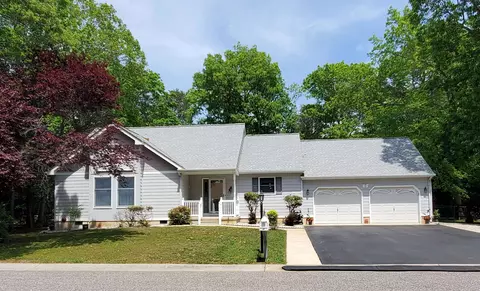 20 Summer Cir, North Cape May, NJ 08204