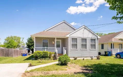 104 Pennsylvania Ave, Rio Grande, NJ 08242