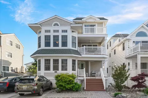 712 Sunrise Dr, Avalon, NJ 08202