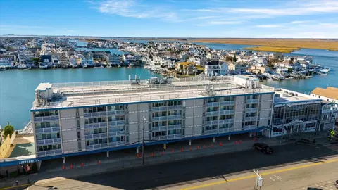 351 96th St #209, Stone Harbor, NJ 08247