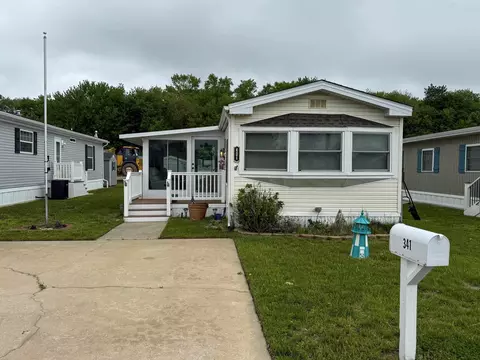 341 Grande Ave, Rio Grande, NJ 08242