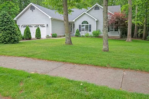 41 Summer Cir, North Cape May, NJ 08204