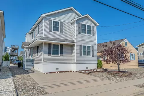 367 21st St, Avalon, NJ 08202