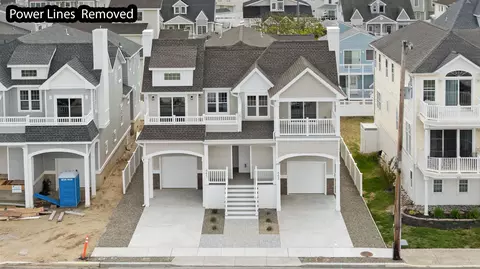 643 W Spruce Ave #RIGHT, North Wildwood, NJ 08260