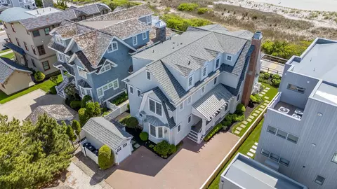 73 E 25th St, Avalon, NJ 08202 photo 3