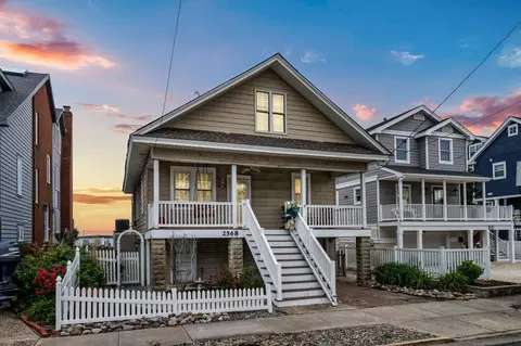 2568 Ocean Dr, Avalon, NJ 08202