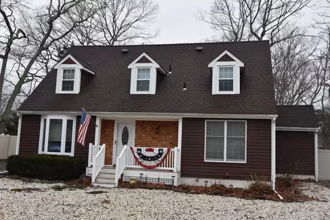 7 Corson Ln, Ocean View, NJ 08230