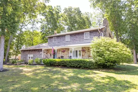 32 Trotter Way, Erma, NJ 08204
