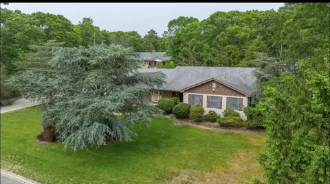 5 Edward Ter, Ocean View, NJ 08230