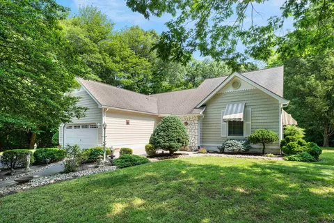 651 Fire Ln, North Cape May, NJ 08204