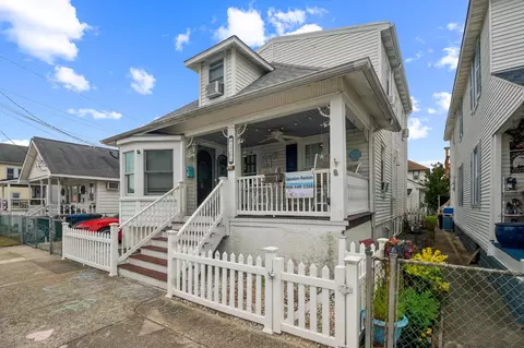 126 W Andrews Ave, Wildwood, NJ 08260