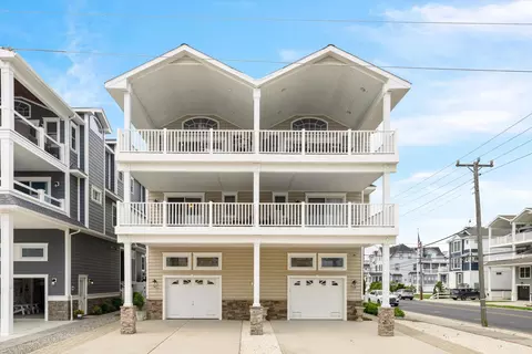 32 47th St #EAST, Sea Isle City, NJ 08243