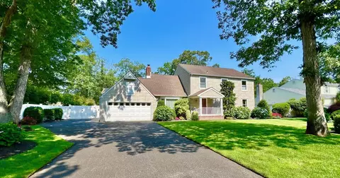 9 Domi Dr, Cape May Court House, NJ 08210