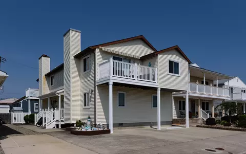 117 W Topeka Ave # B, Wildwood Crest, NJ 08260