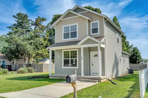 14 E New York Ave, Villas, NJ 08251