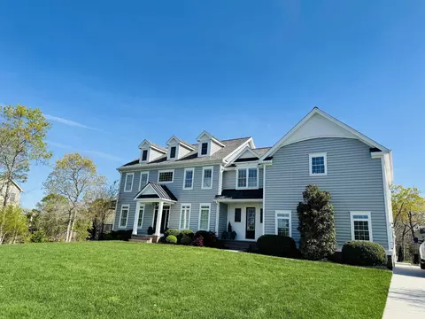5 Thicket St, Ocean View, NJ 08230