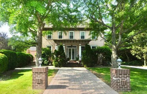 9087 Highland St, Mauricetown, NJ 08329