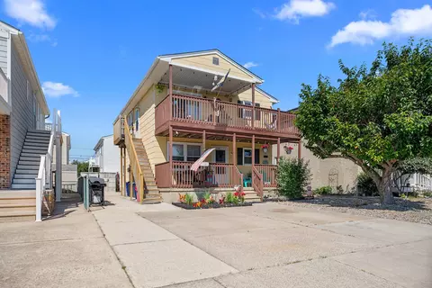 111 W Topeka Ave, Wildwood Crest, NJ 08260