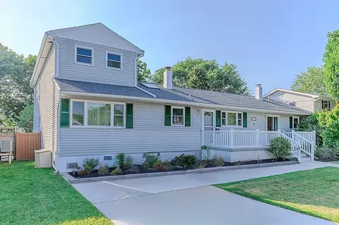 1319 Massachusetts Ave, Cape May, NJ 08204