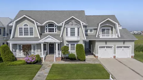 9 Seabreeze Ln, Avalon, NJ 08202
