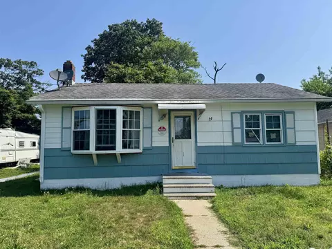 239 E Delaware Pkwy, Villas, NJ 08251