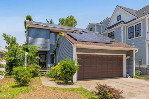 129 W Hollywood Ave, Wildwood Crest, NJ 08260