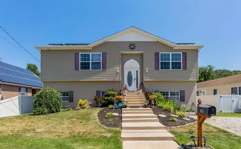 21 Ohio Ave, Villas, NJ 08251