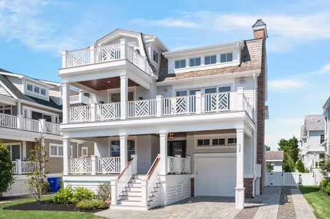 65 E 24th St, Avalon, NJ 08202