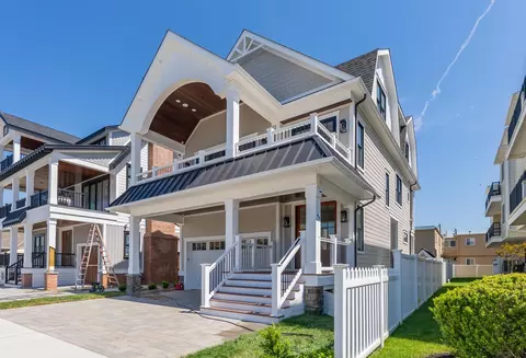 427 E 5th Ave, North Wildwood, NJ 08260