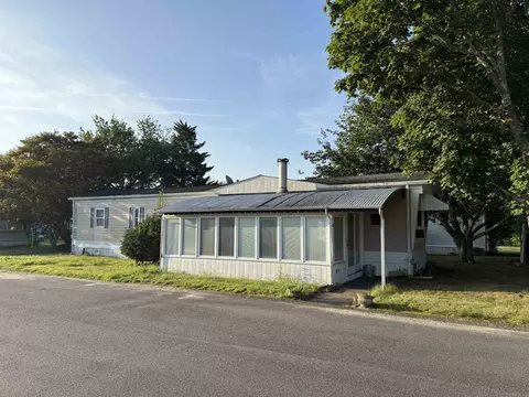 22 Westwood Dr, West Cape May, NJ 08204