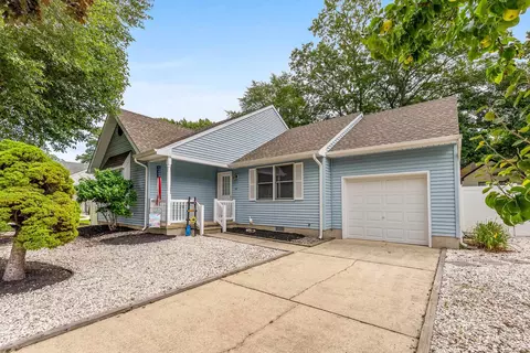 10 Egret Dr, North Cape May, NJ 08204