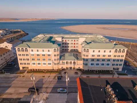 101 W Spruce Ave #412, North Wildwood, NJ 08260