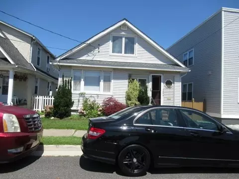 4702 Arctic Ave, Wildwood, NJ 08260