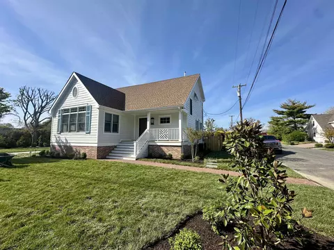 401 Fourth Ave, West Cape May, NJ 08204